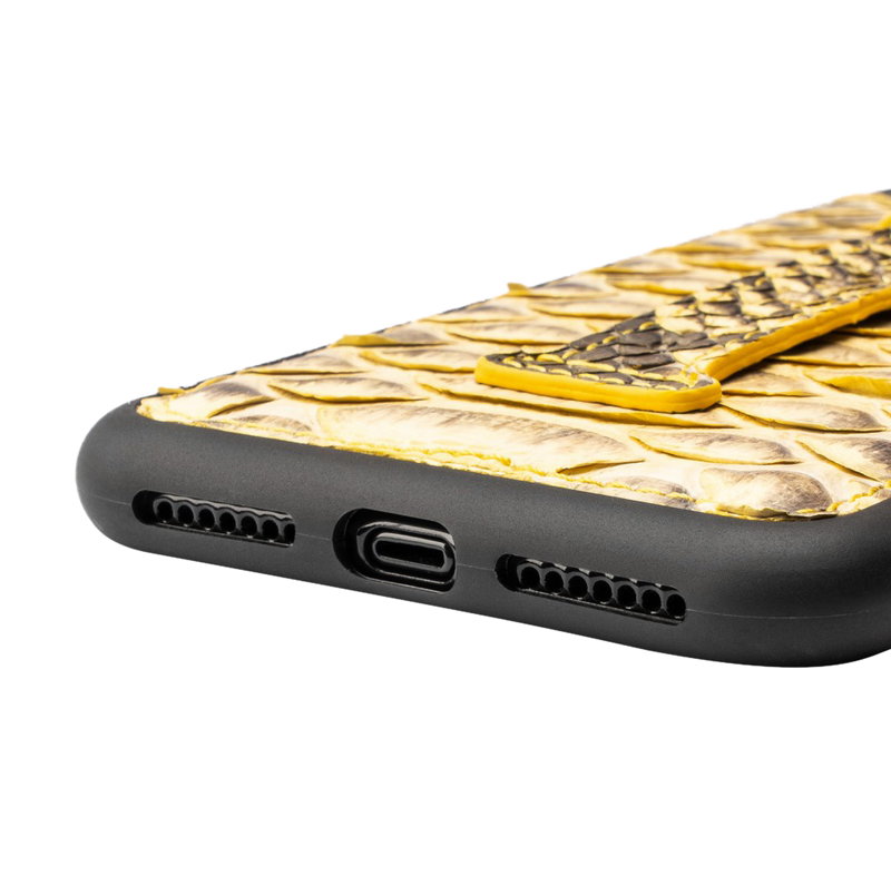 iPHONE 11 PRO LEDERHÜLLE MIT FINGERSCHLAUFE PYTHON GELB - GOLDBLACKpremium